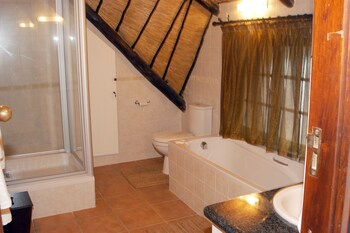 Foundry Guest Lodge 0*