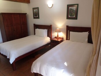 Foundry Guest Lodge 0*