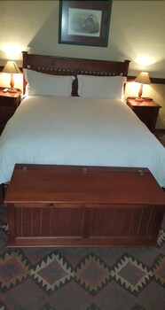 Foundry Guest Lodge 0*
