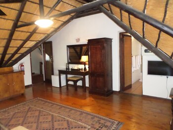Foundry Guest Lodge 0*