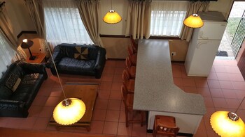 Foundry Guest Lodge 0*