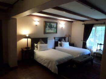 Foundry Guest Lodge 0*