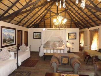 Foundry Guest Lodge 0*