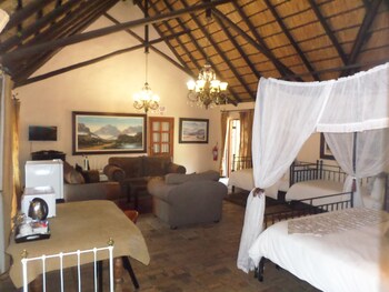 Foundry Guest Lodge 0*