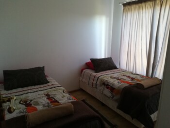 Little Sister's Self Catering 0*