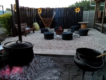 Little Sister's Self Catering 0*