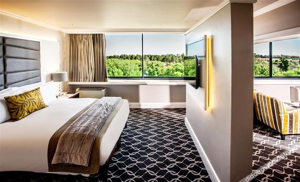 Riverside Sun 3*