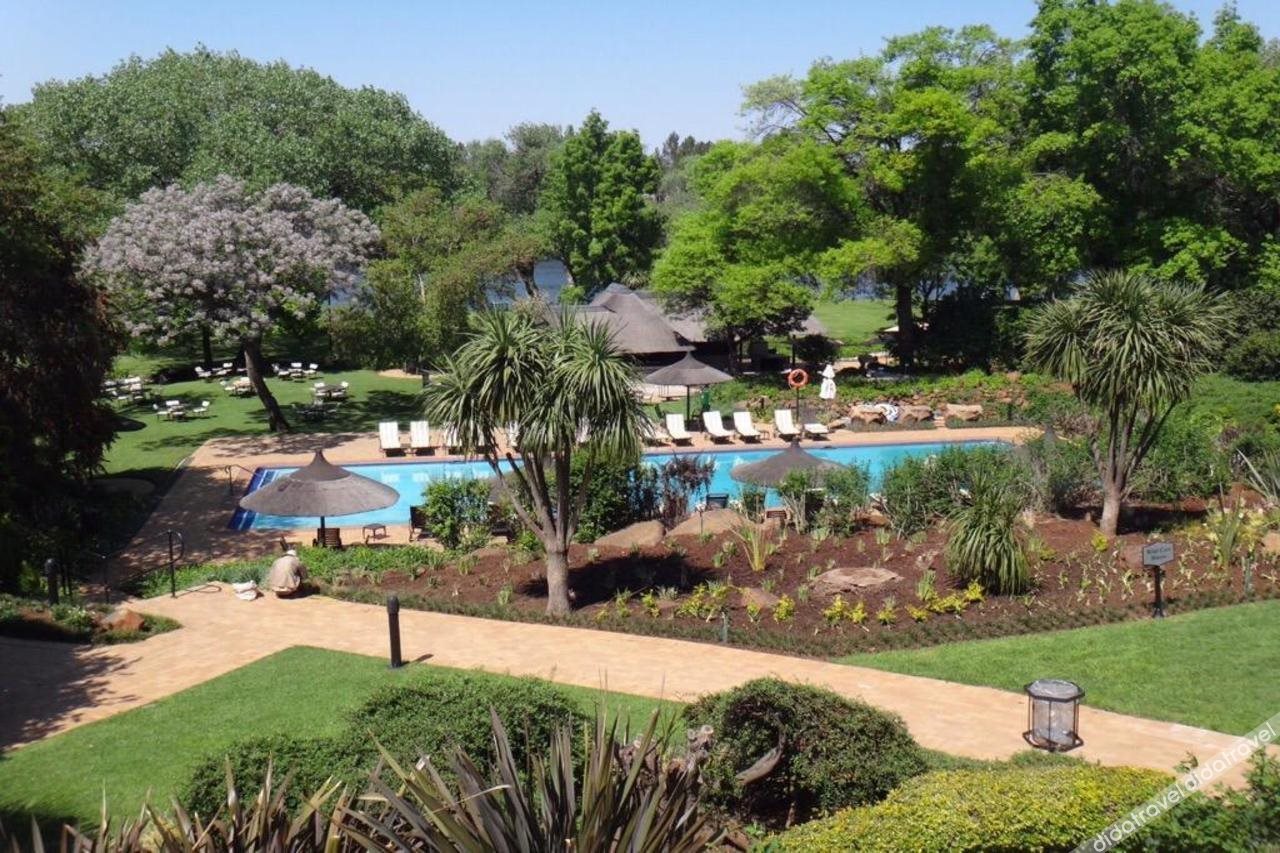 Riverside Sun 3*