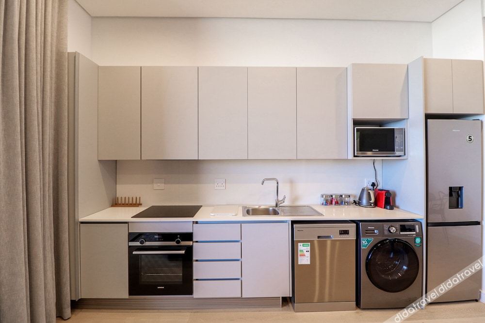 Reserved Suites Illovo 3*