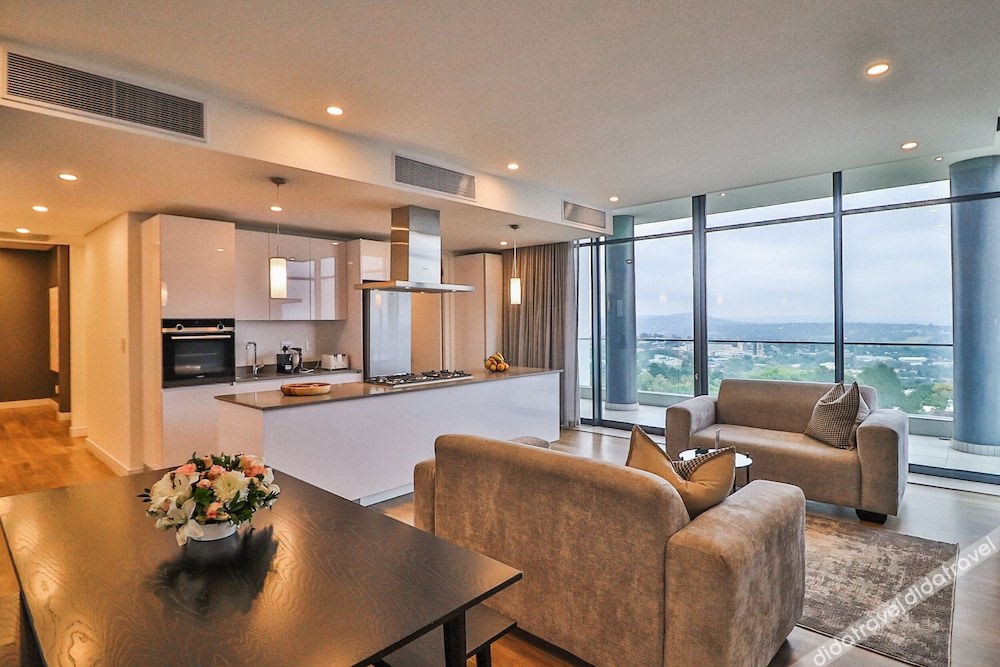 Reserved Suites Illovo 3*