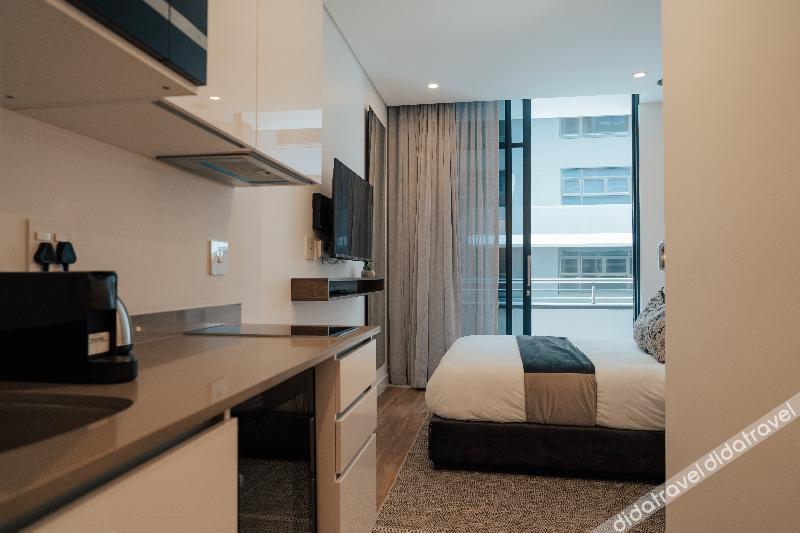 Reserved Suites Illovo 3*