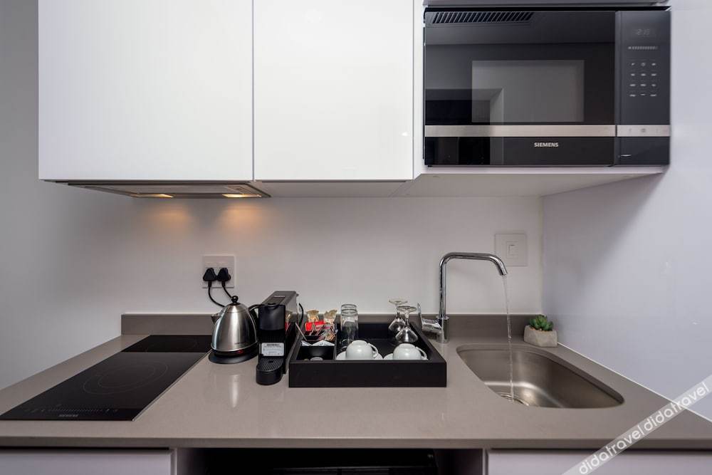 Reserved Suites Illovo 3*