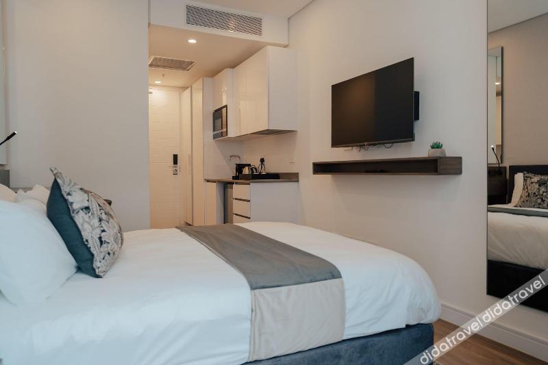 Reserved Suites Illovo 3*