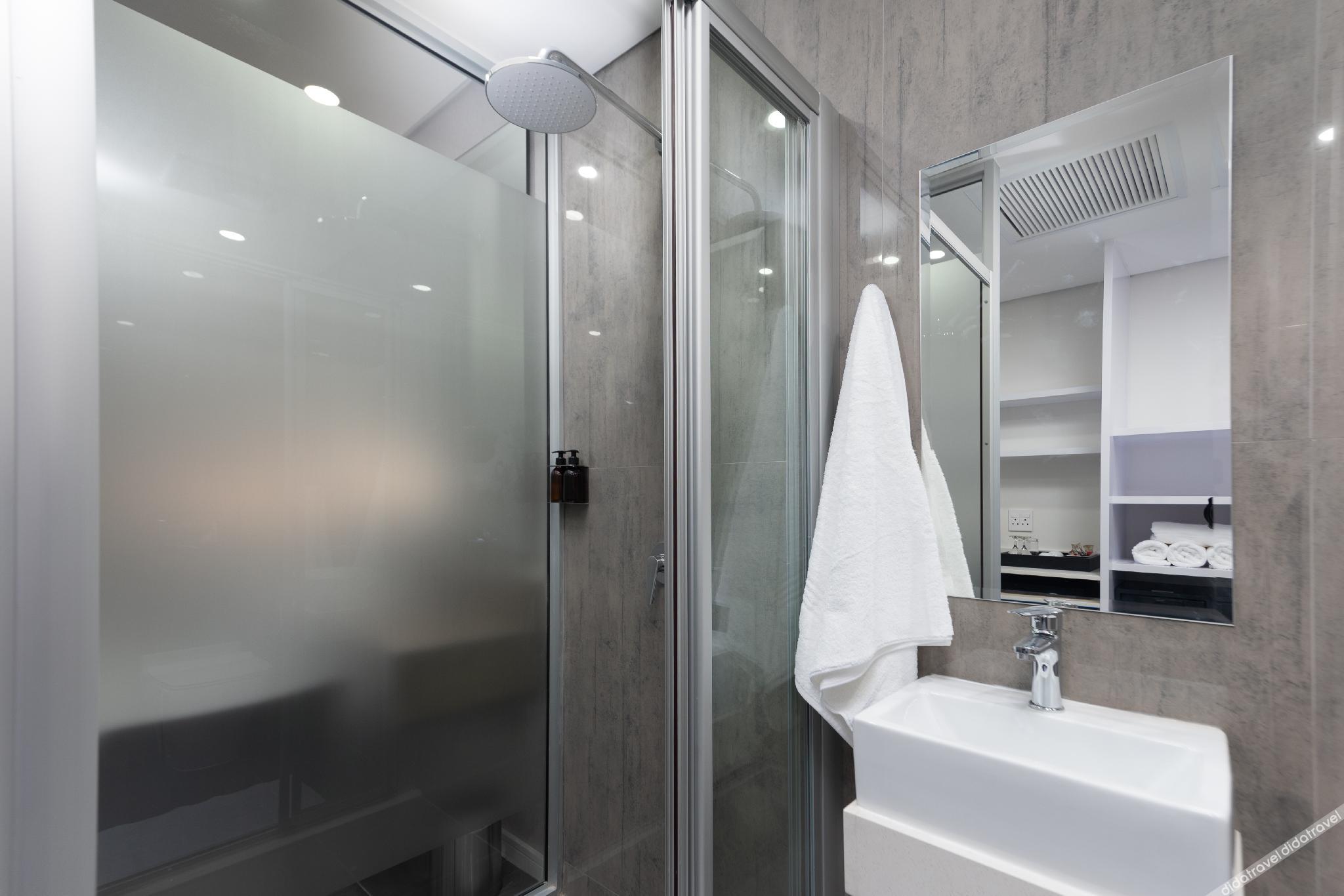 Reserved Suites Illovo 3*