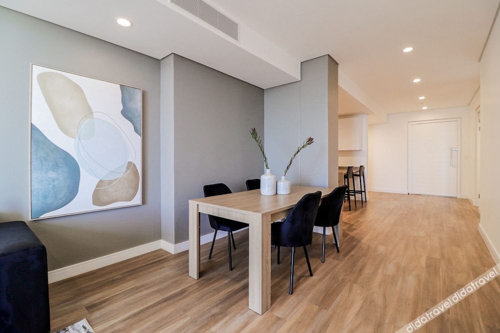 Reserved Suites Illovo 3*