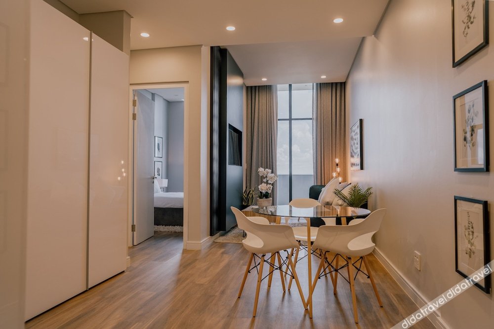 Reserved Suites Illovo 3*