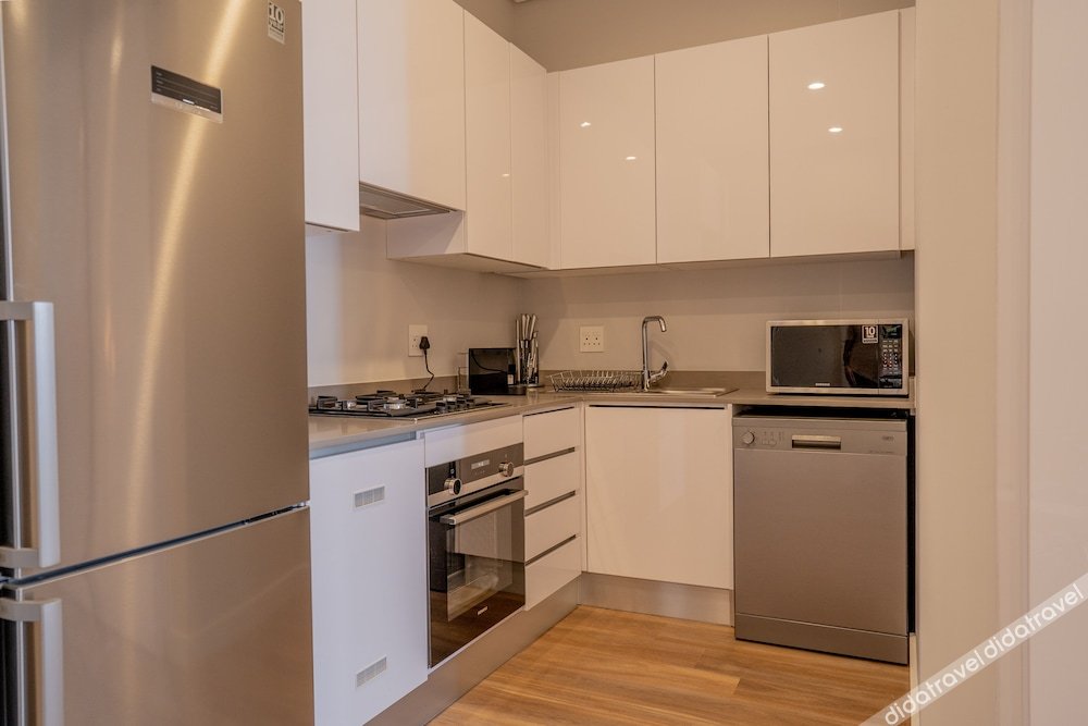 Reserved Suites Illovo 3*