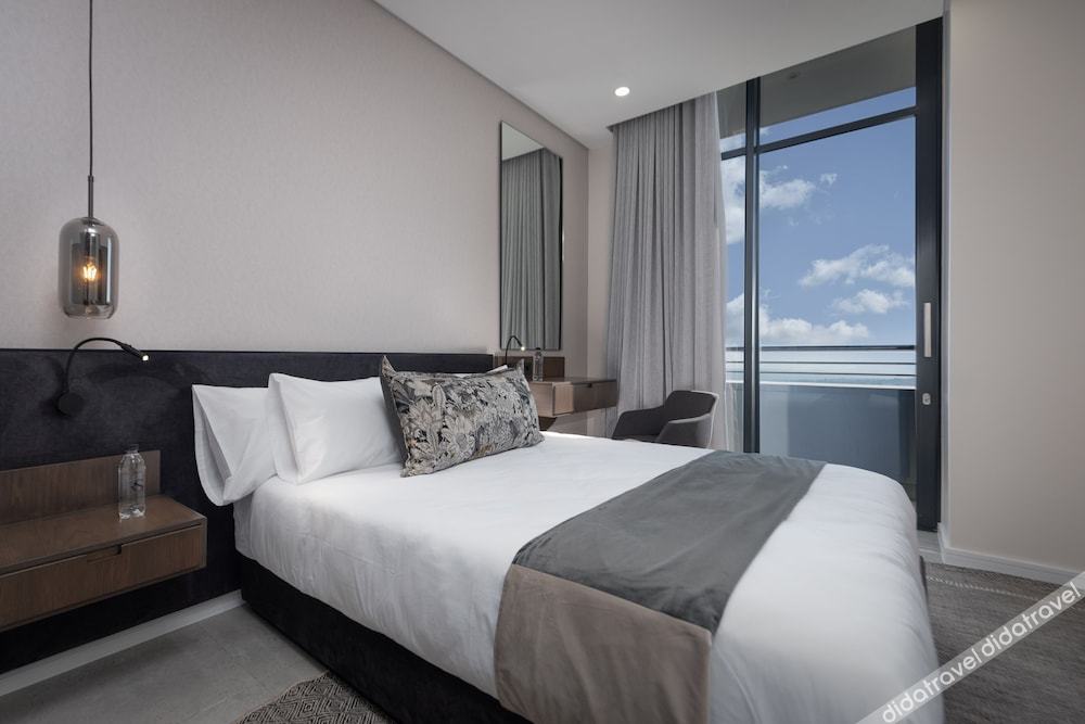 Reserved Suites Illovo 3*