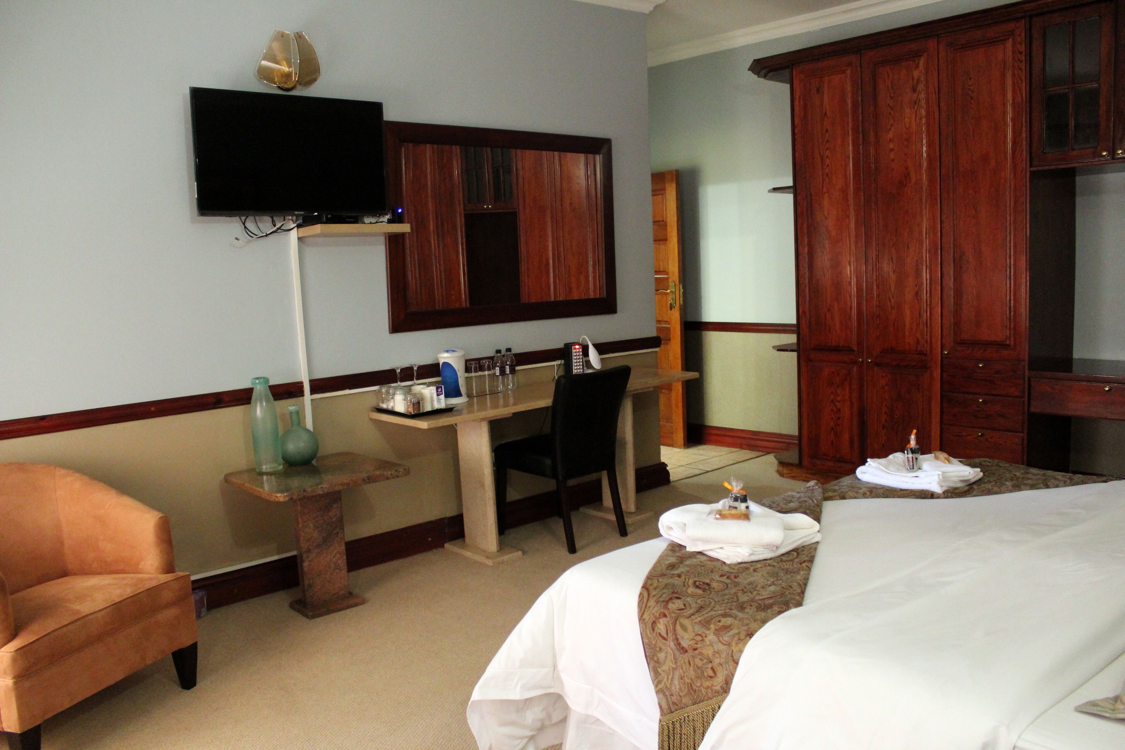 Prinshof Manor Guesthouse 3*