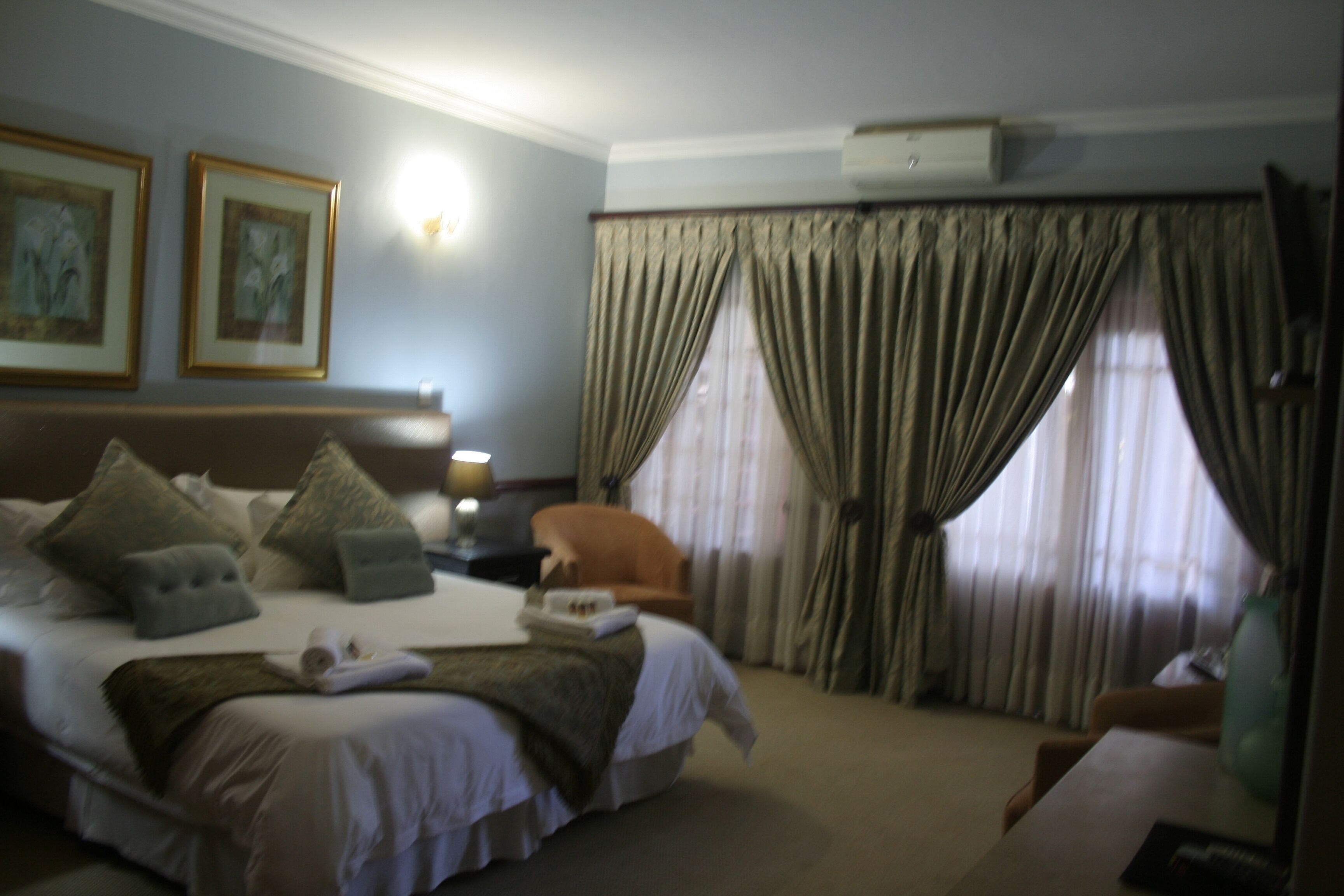 Prinshof Manor Guesthouse 3*