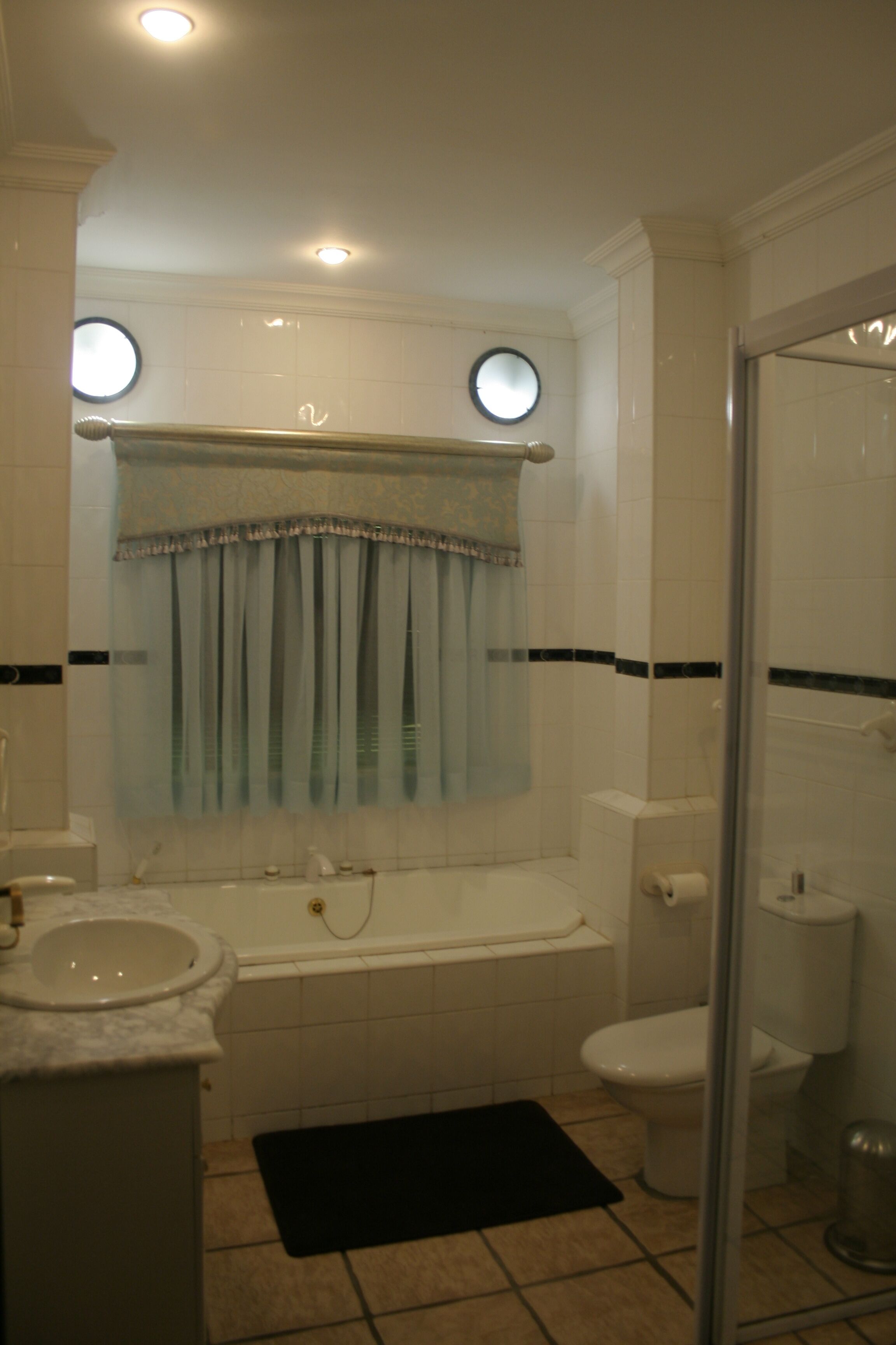 Prinshof Manor Guesthouse 3*