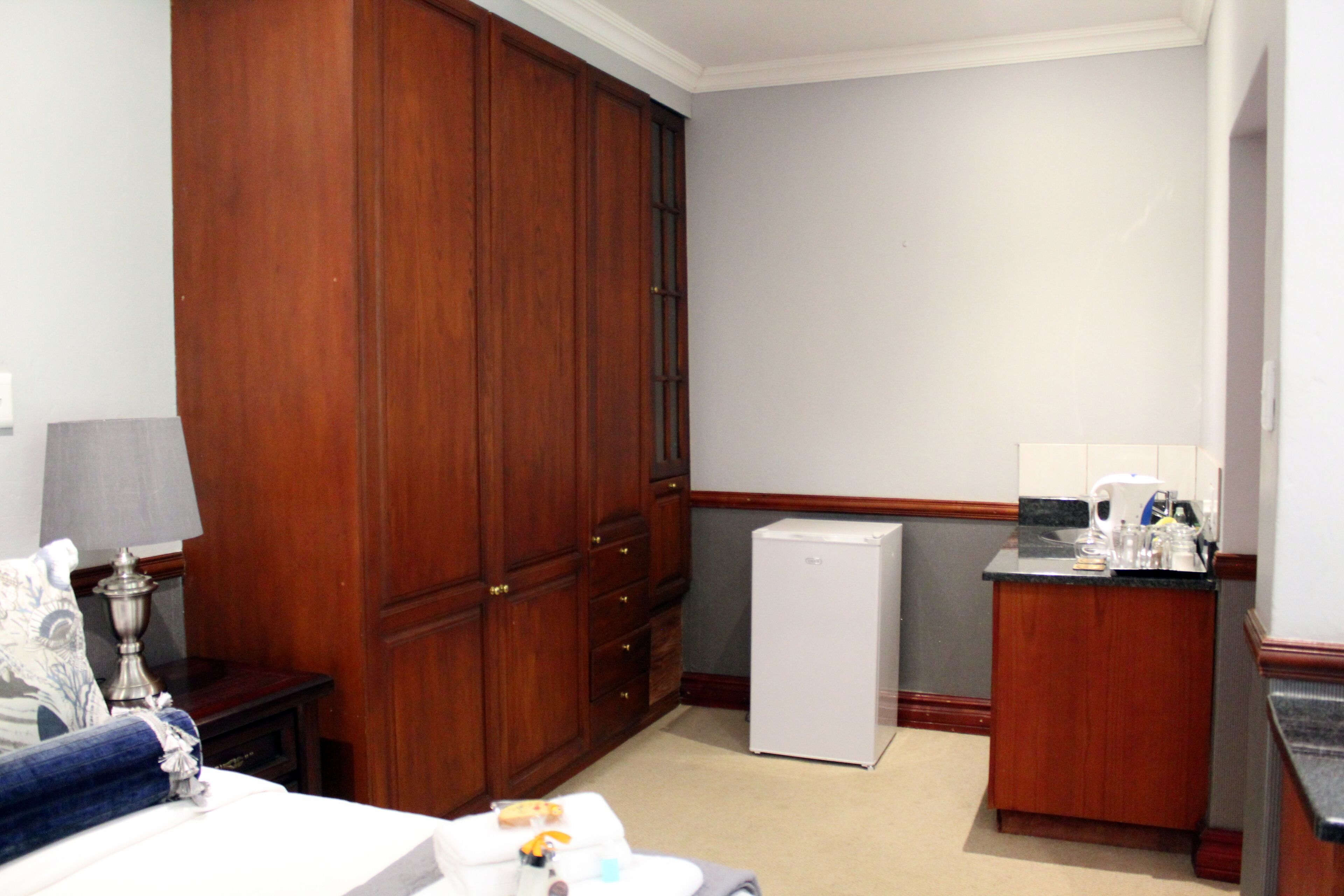 Prinshof Manor Guesthouse 3*