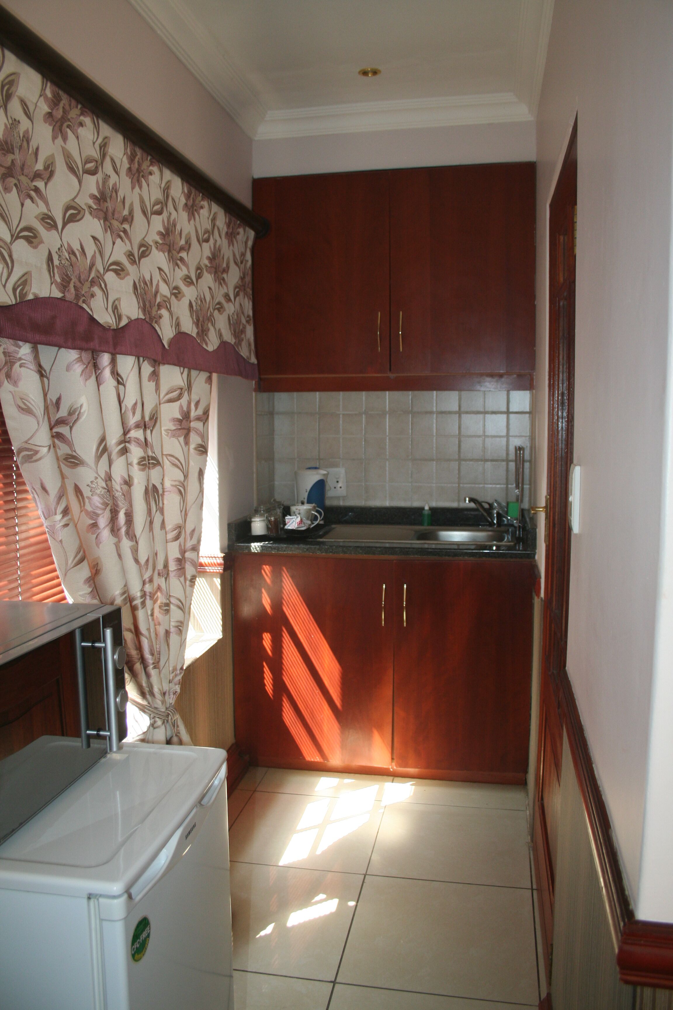 Prinshof Manor Guesthouse 3*