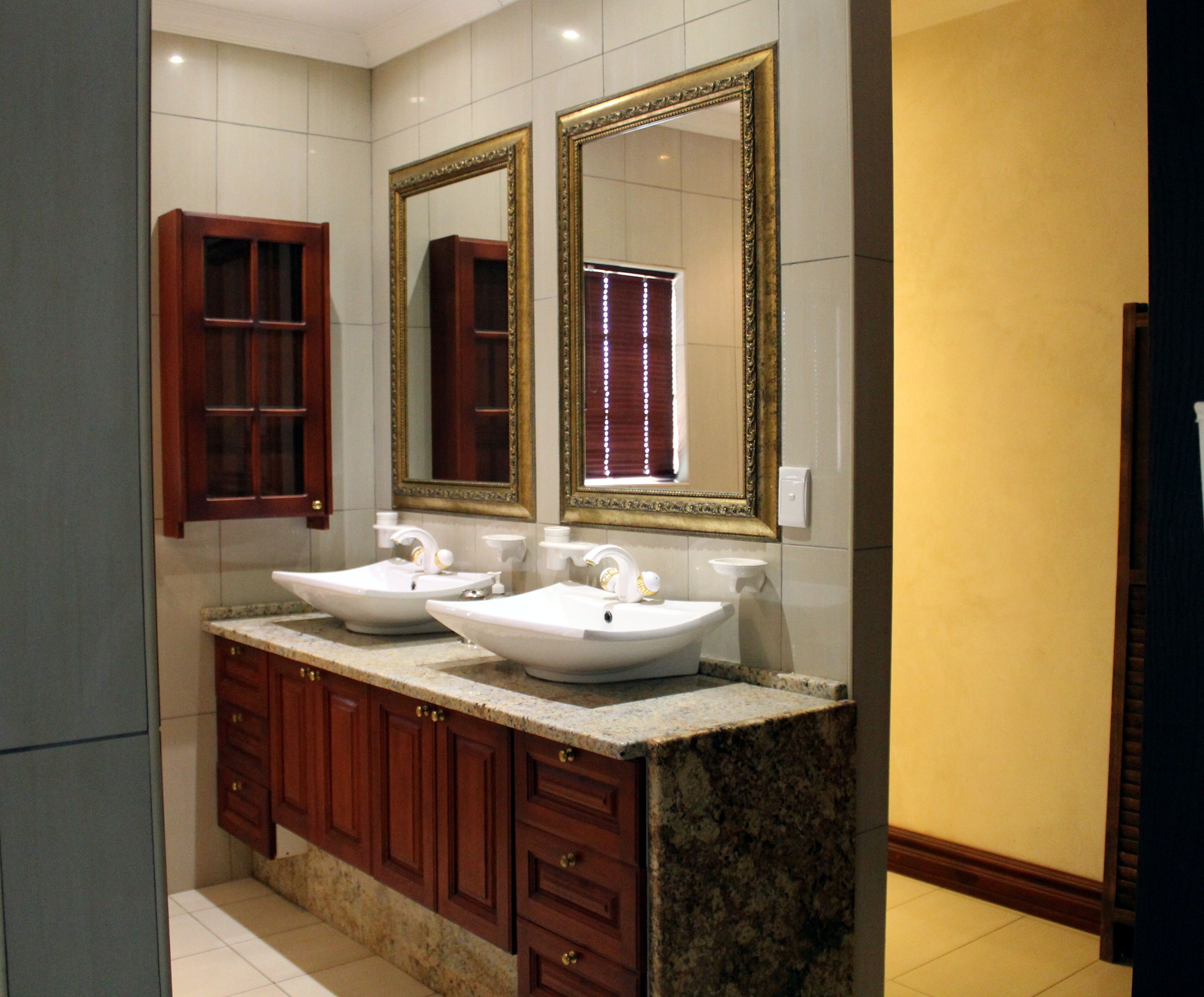 Prinshof Manor Guesthouse 3*