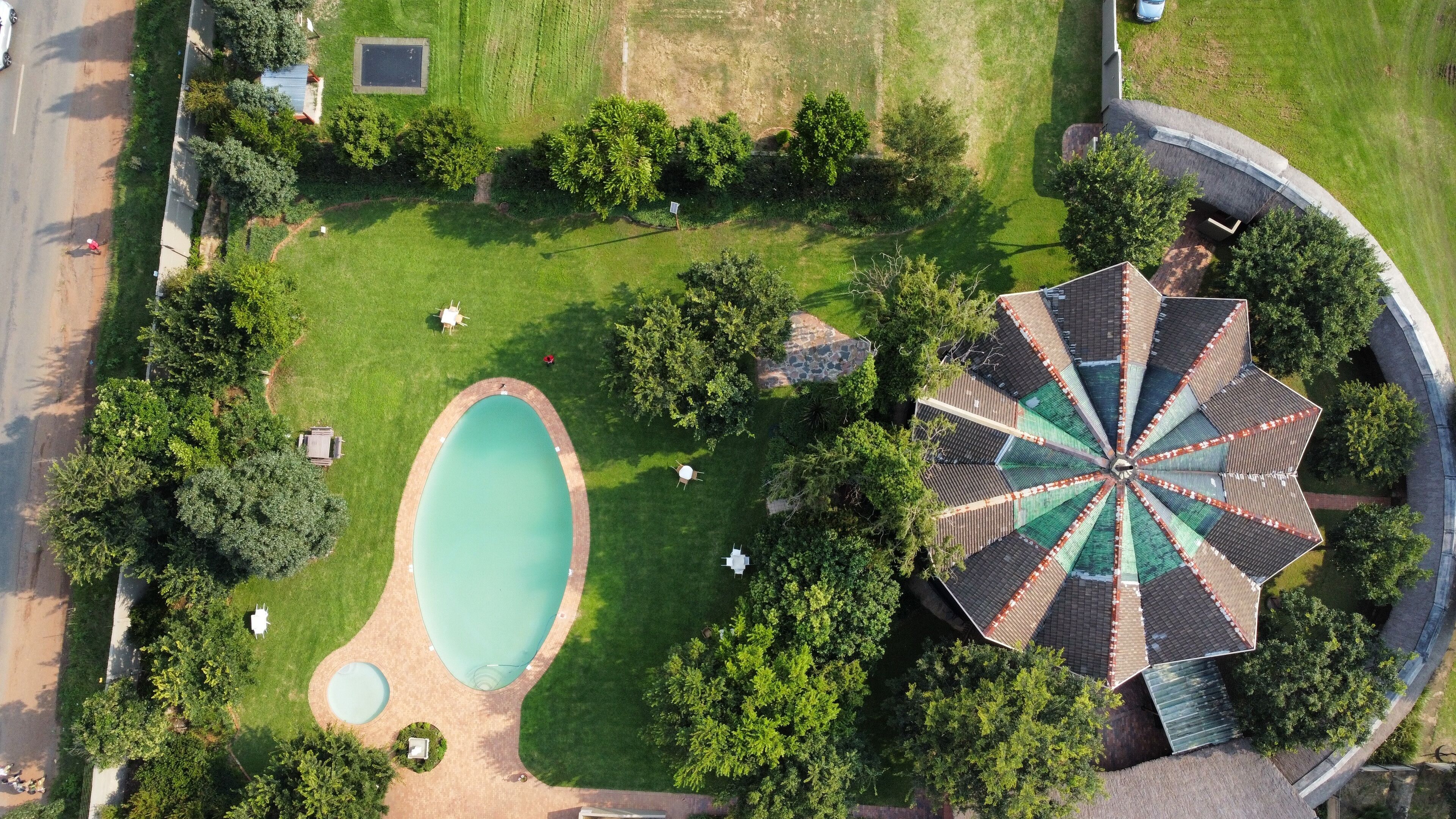 Lido Hotel 3*