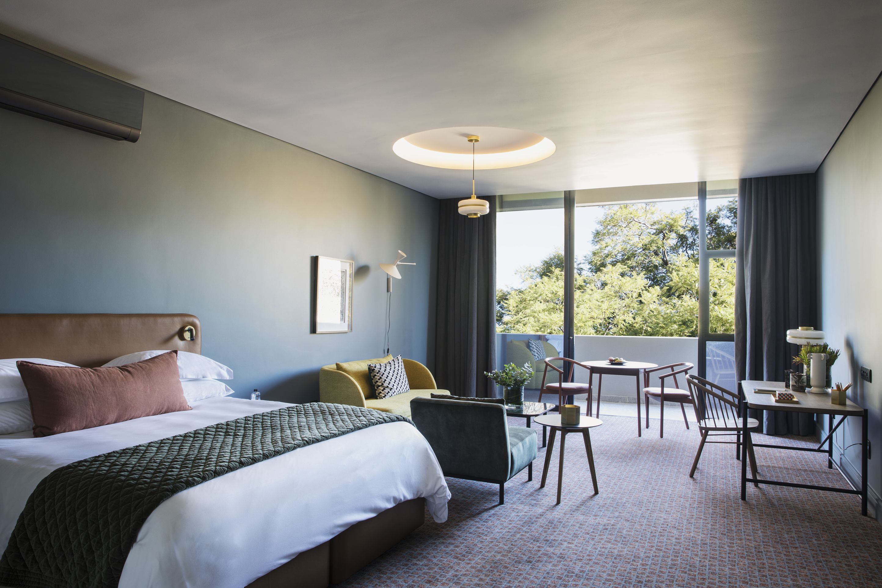 Home Suite Hotels Rosebank 4*