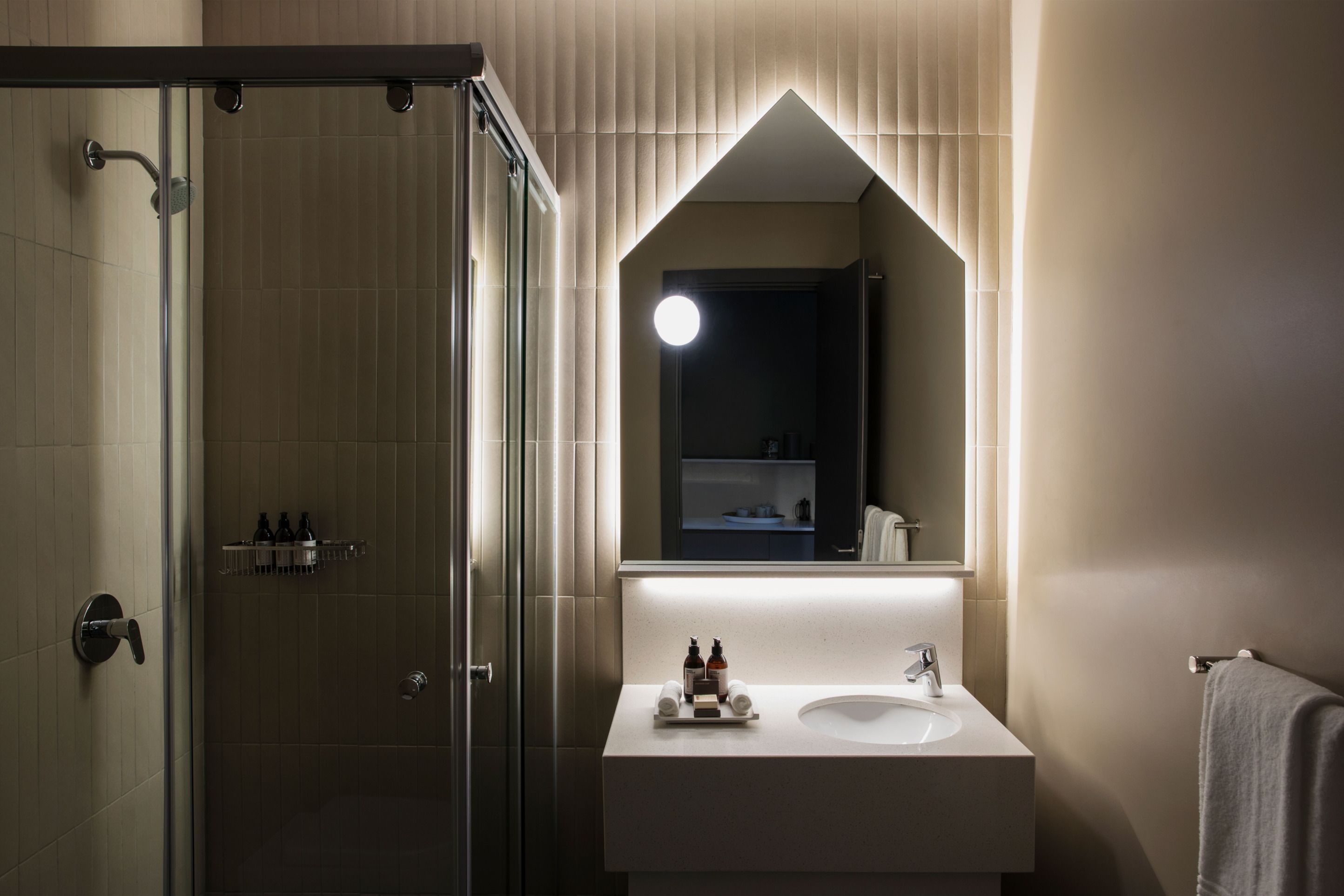Home Suite Hotels Rosebank 4*