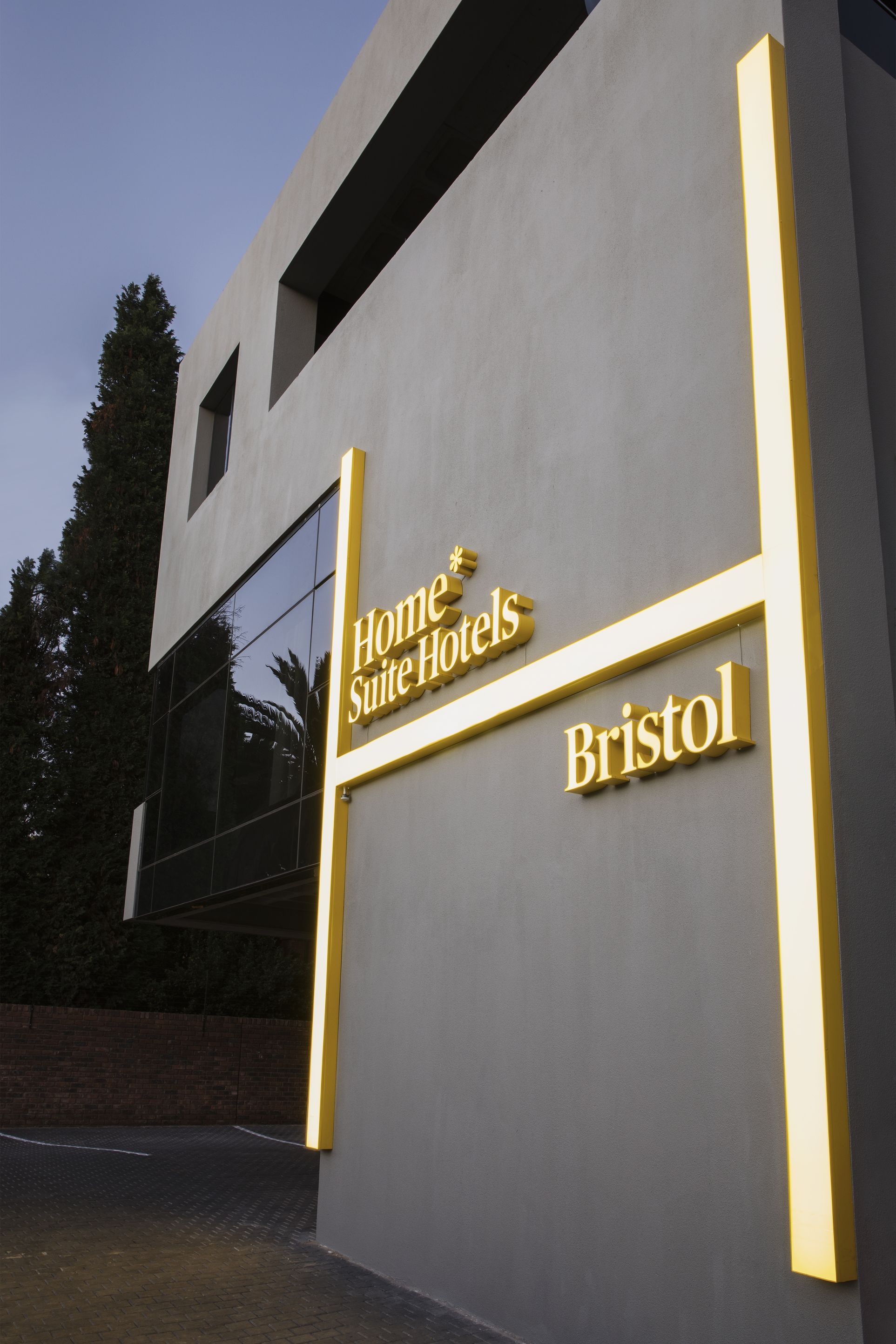 Home Suite Hotels Rosebank 4*