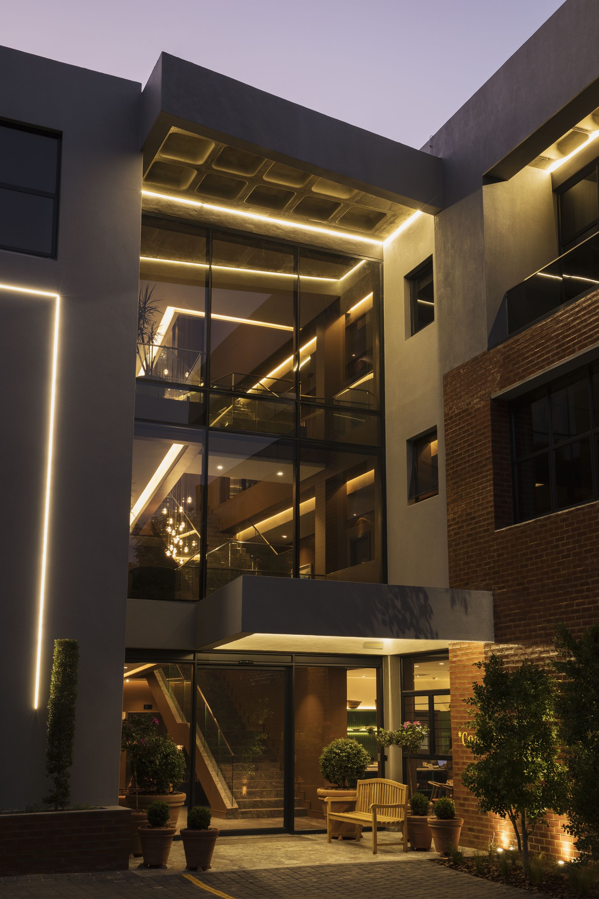 Home Suite Hotels Rosebank 4*