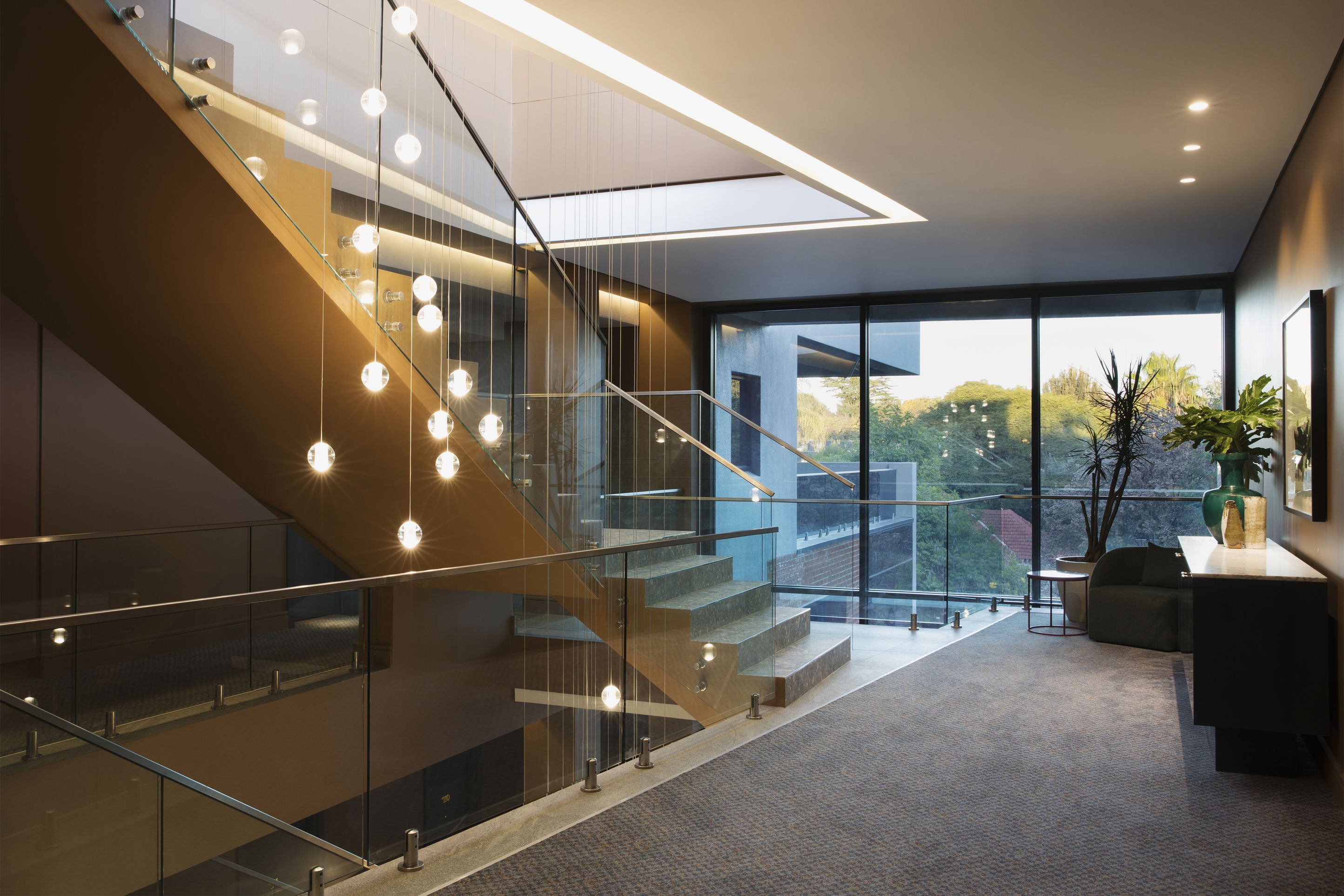 Home Suite Hotels Rosebank 4*