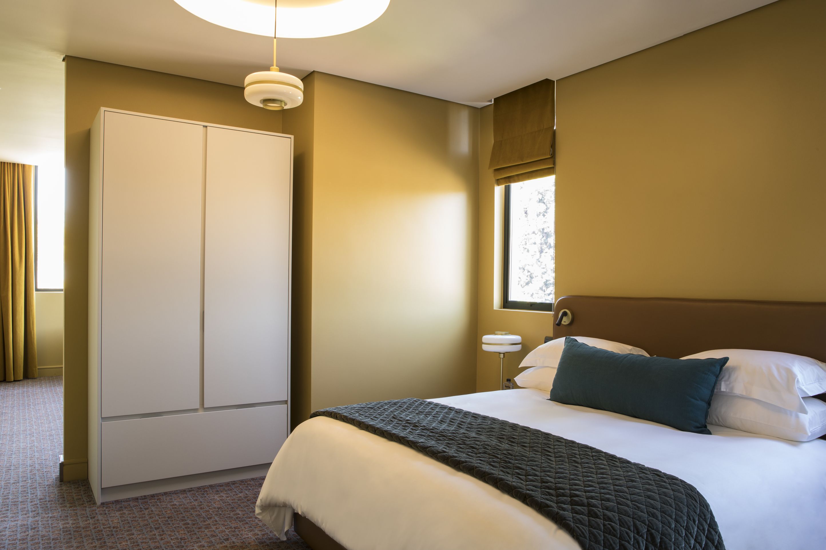 Home Suite Hotels Rosebank 4*