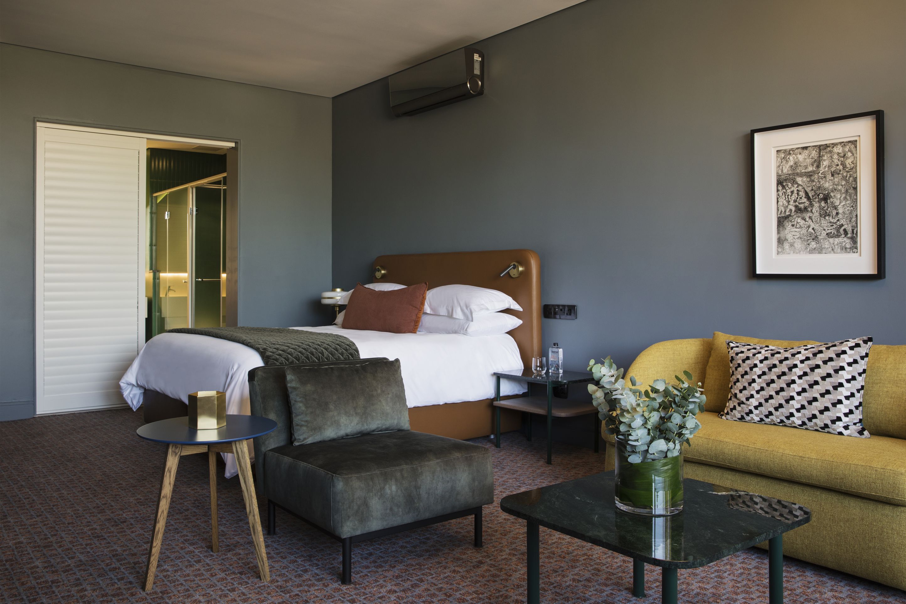 Home Suite Hotels Rosebank 4*