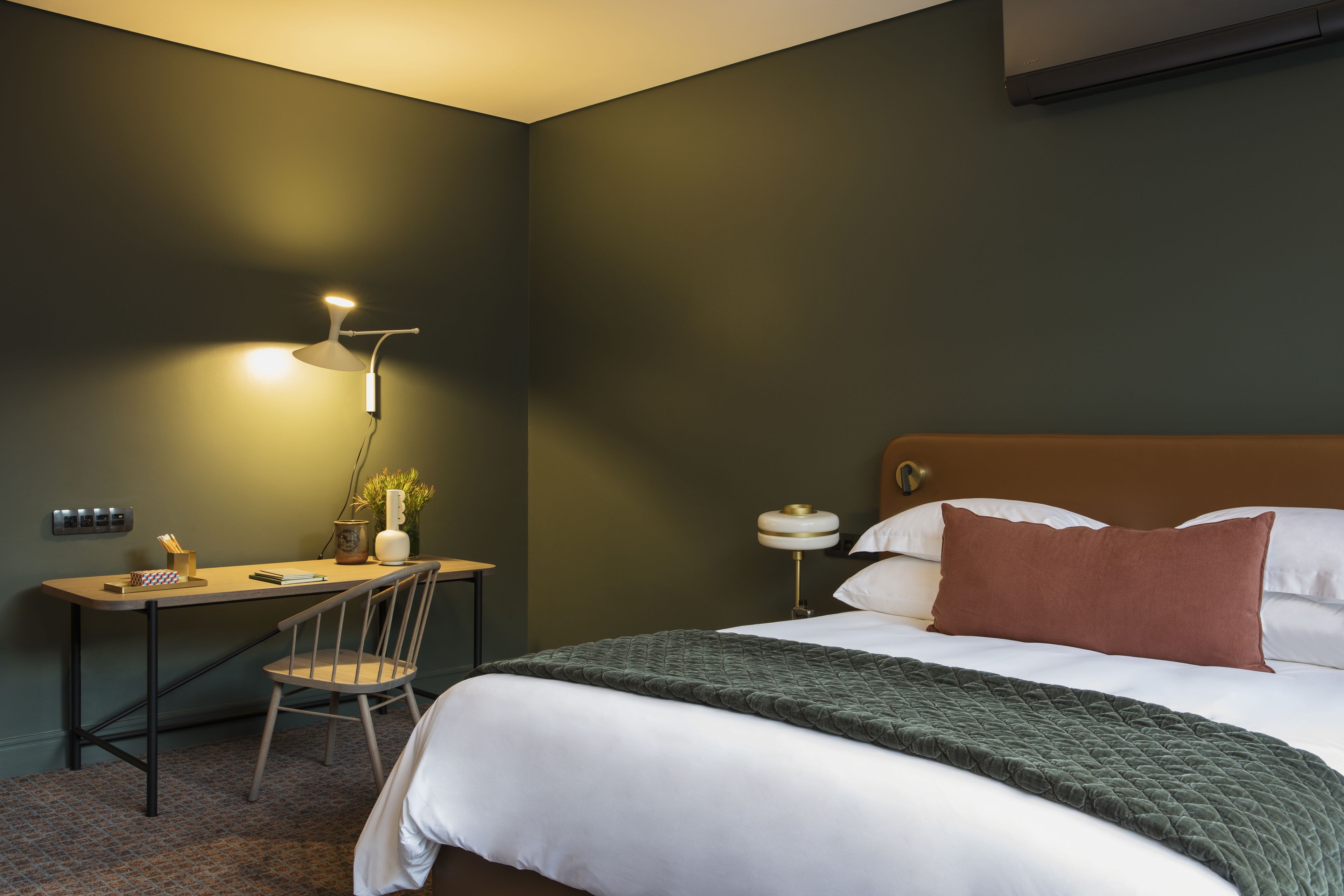 Home Suite Hotels Rosebank 4*