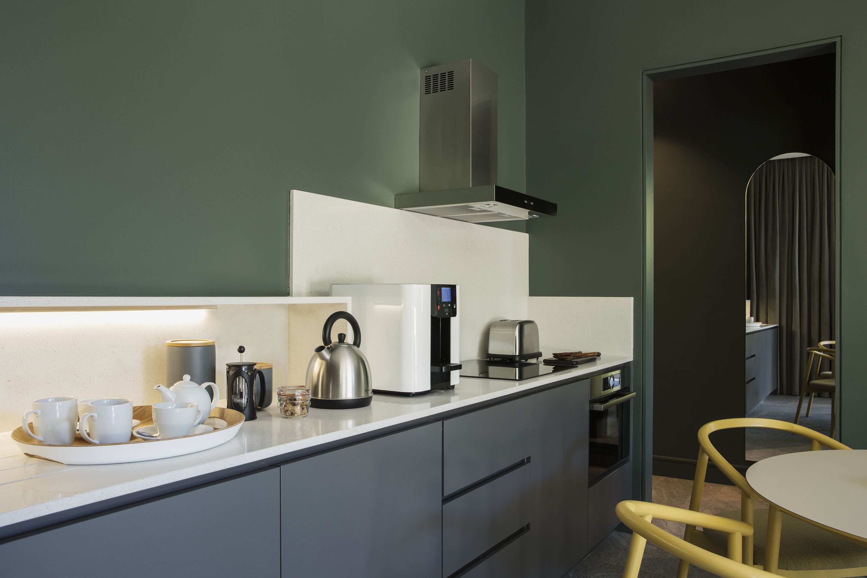 Home Suite Hotels Rosebank 4*