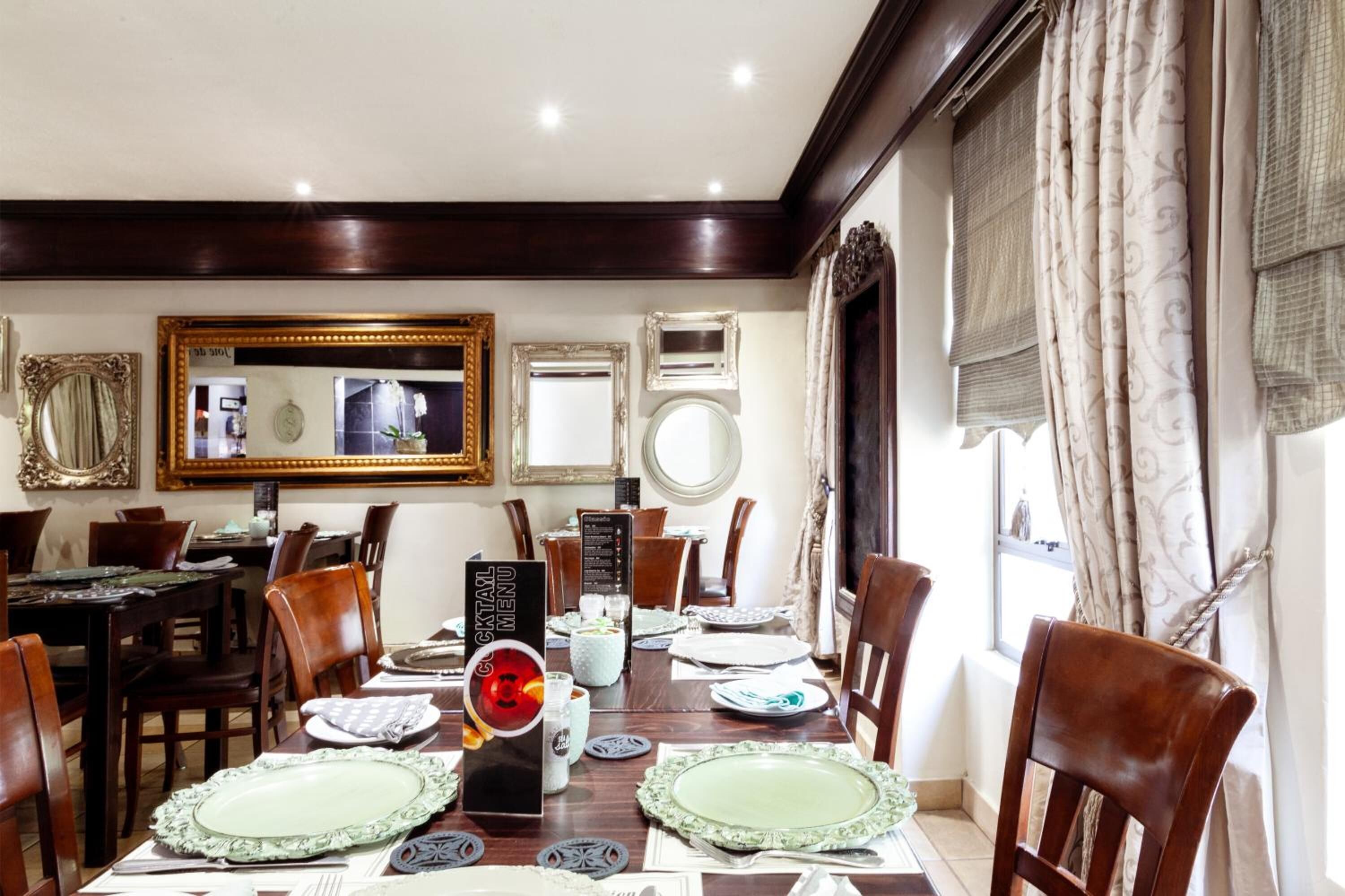 InnJoy Boutique Hotel 3*