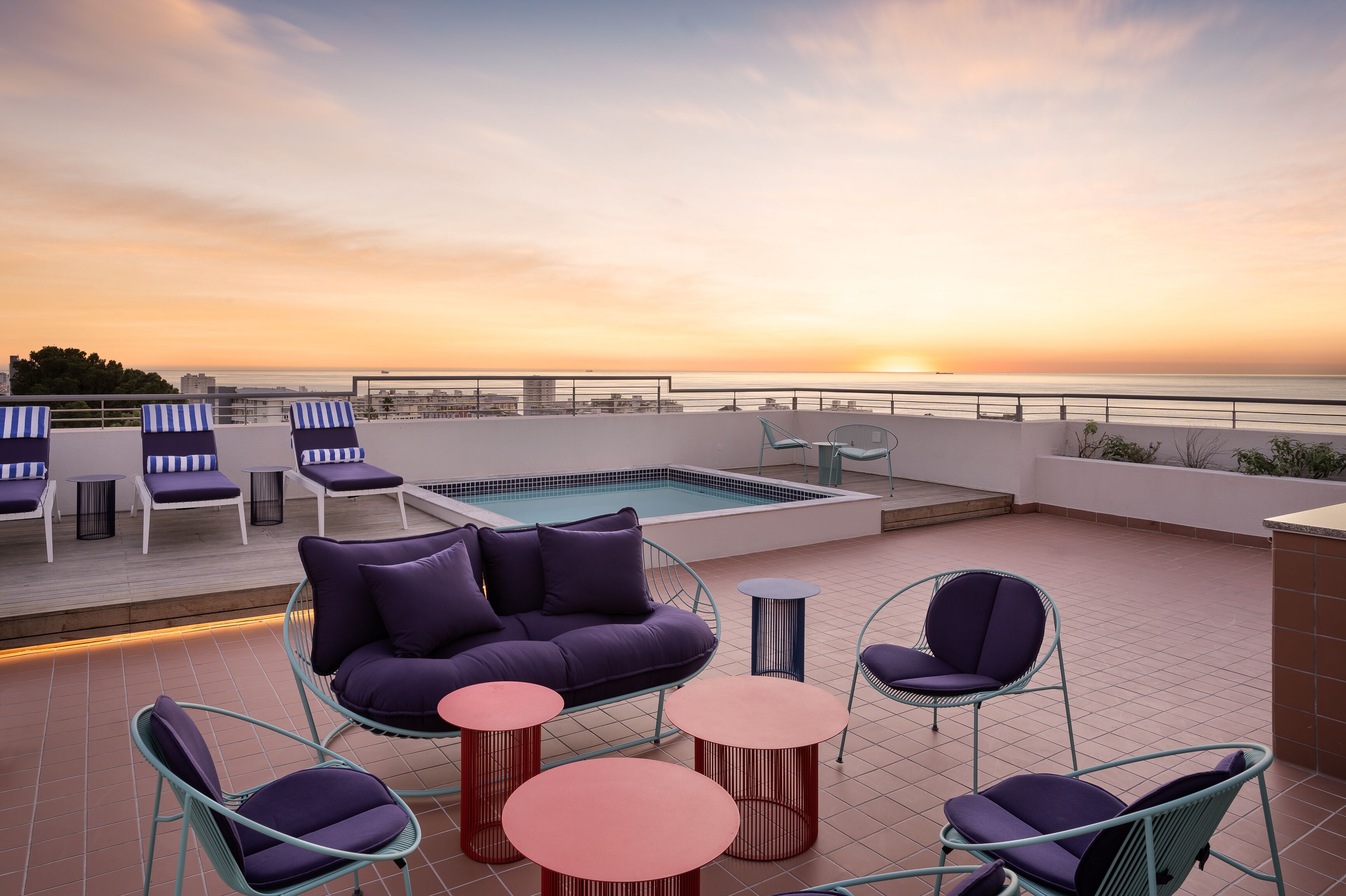 Home Suite Hotels Sea Point 3*