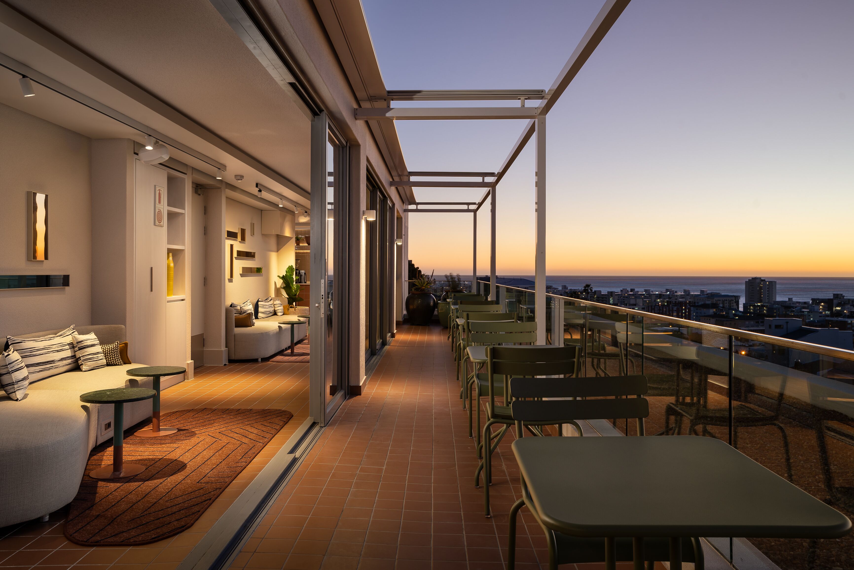 Home Suite Hotels Sea Point 3*