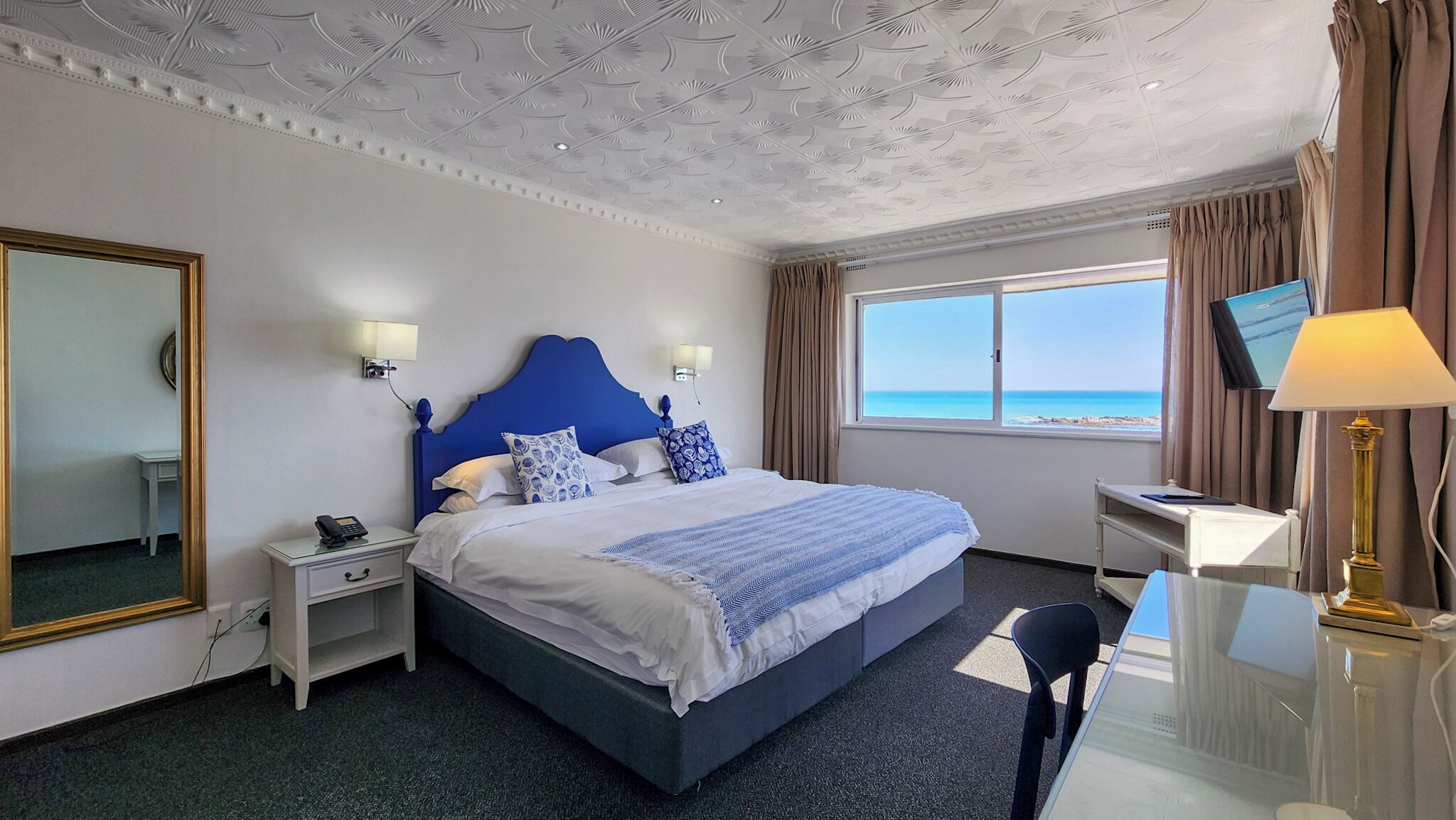 Blue Peter Hotel 3*