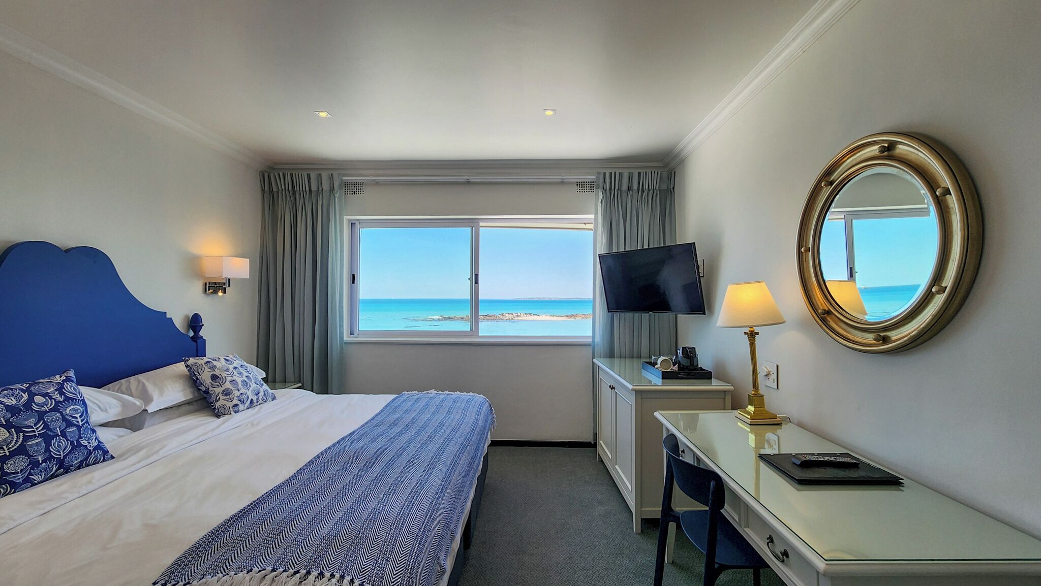 Blue Peter Hotel 3*