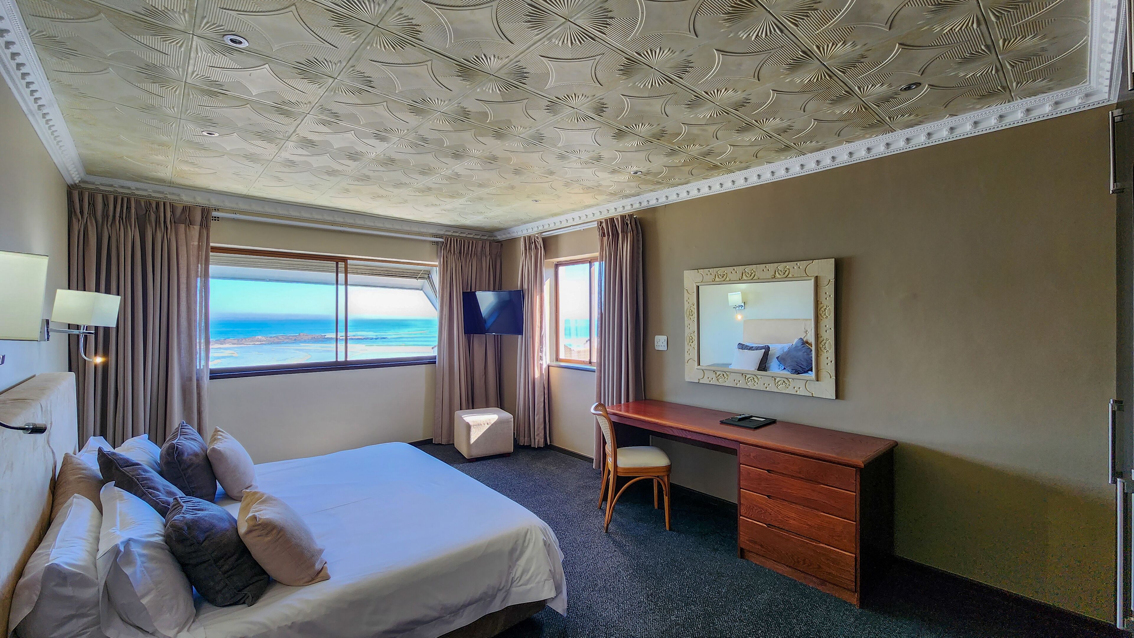 Blue Peter Hotel 3*