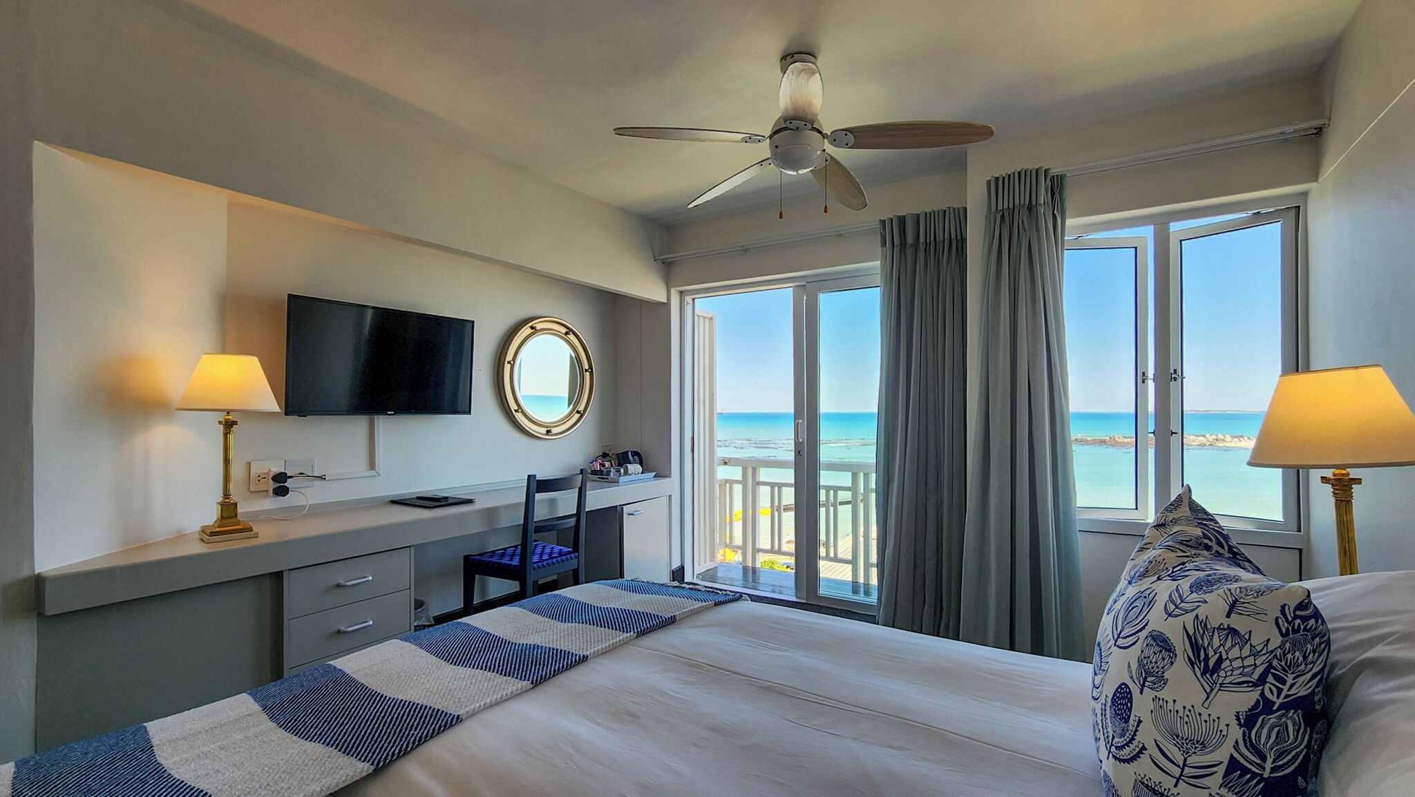 Blue Peter Hotel 3*
