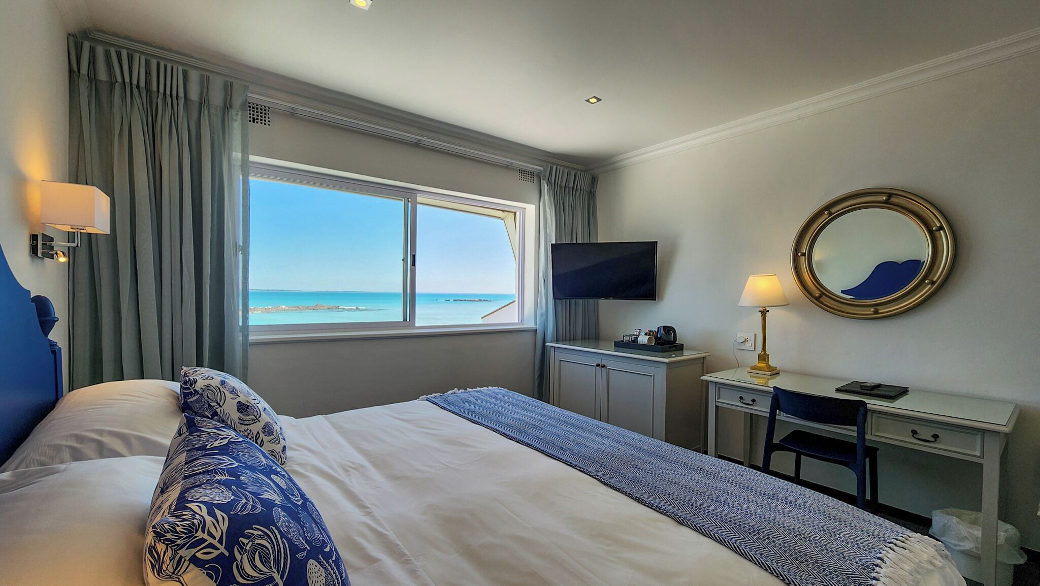 Blue Peter Hotel 3*