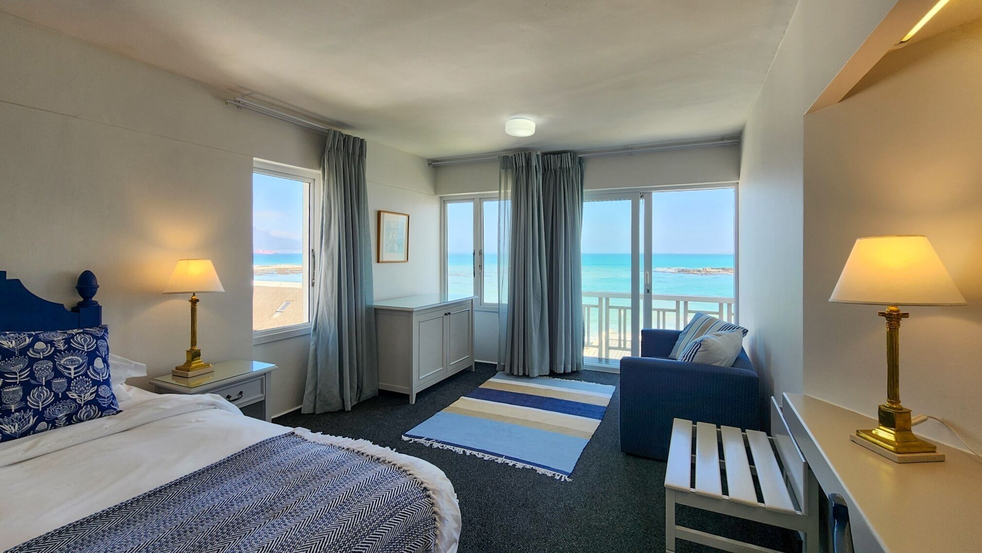 Blue Peter Hotel 3*