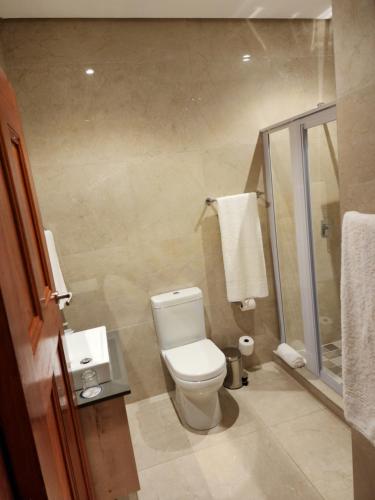 12 Oceans Hotel and Conference Centre 0*