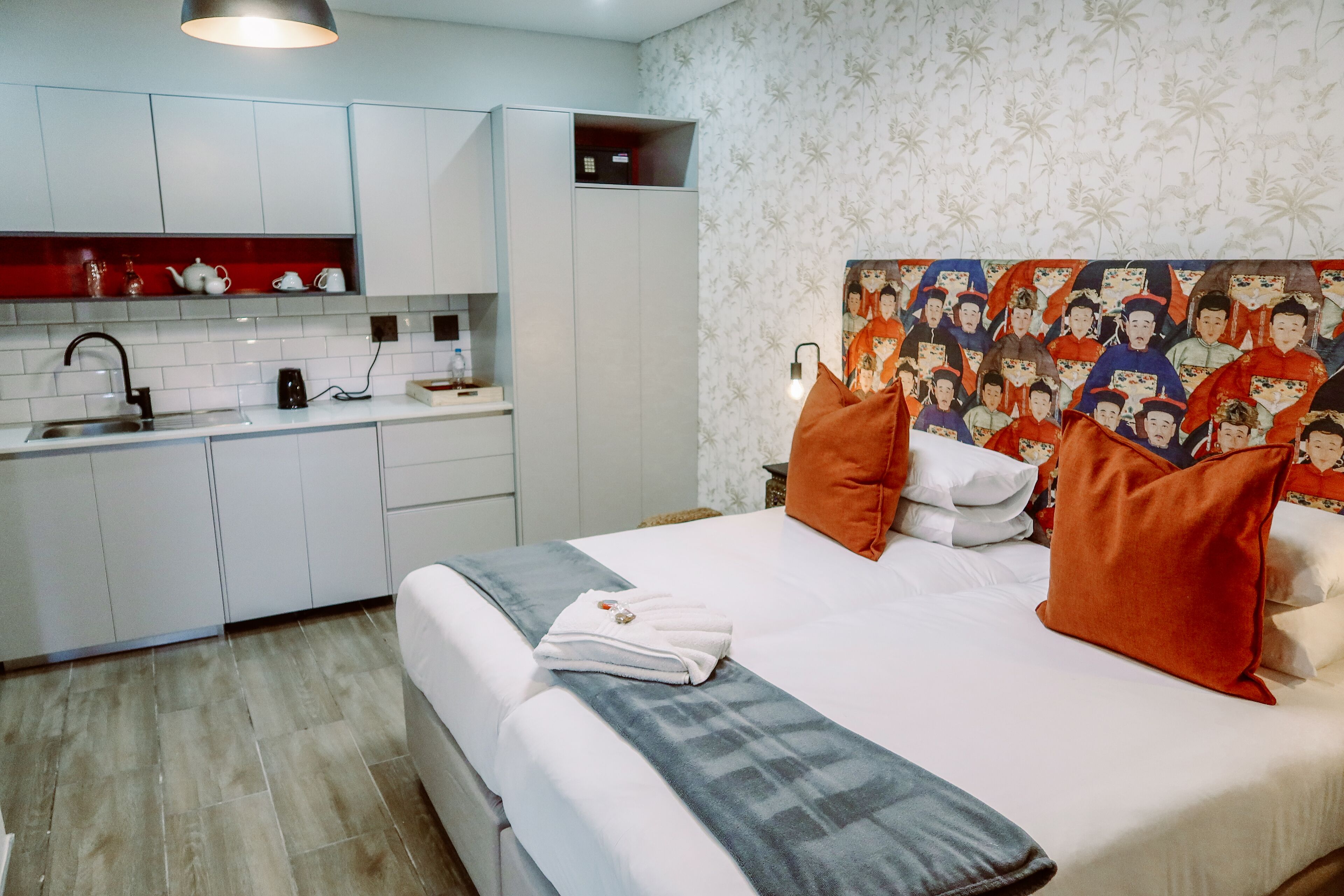 55 on Main Guesthouse and Spa 4*