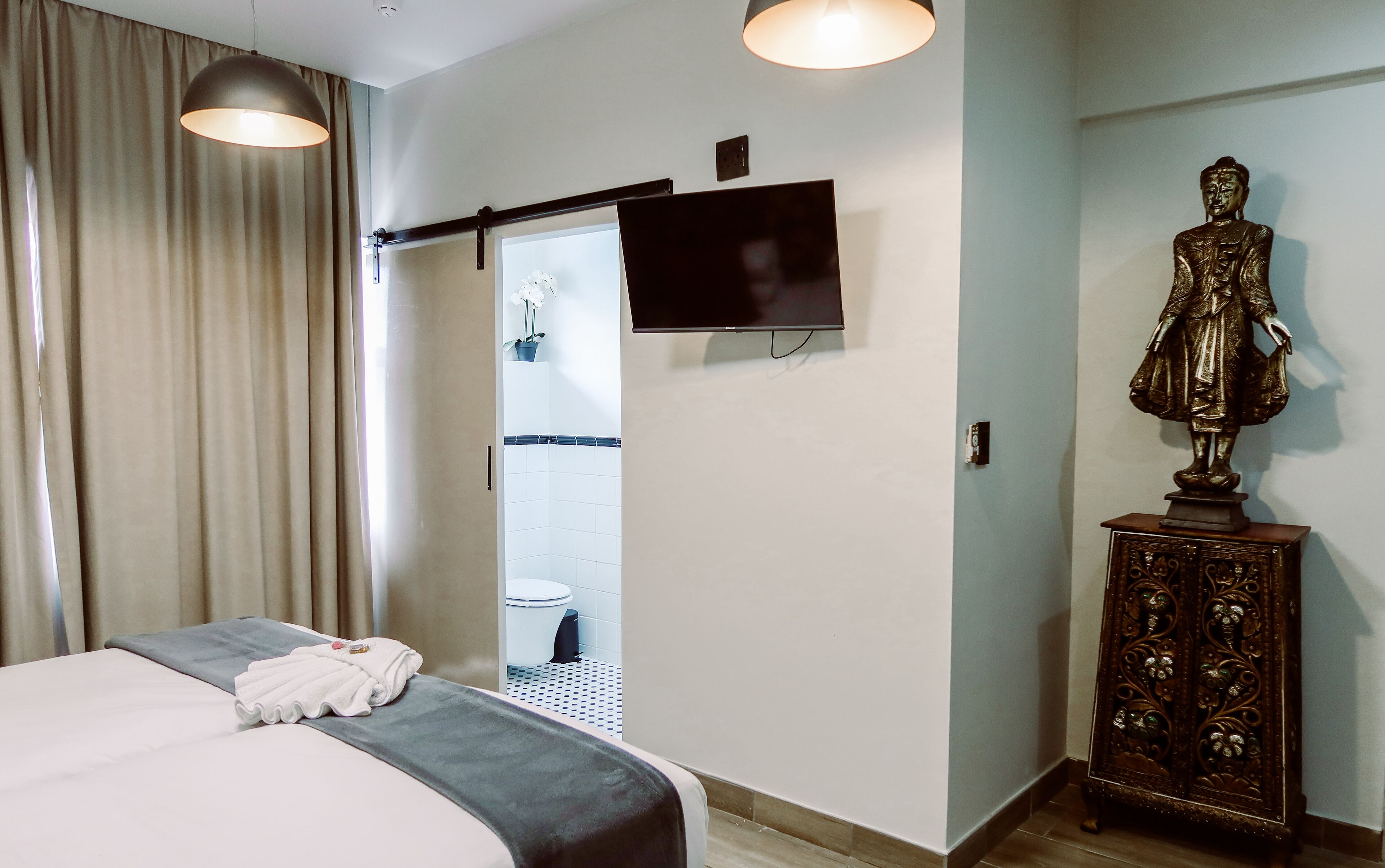 55 on Main Guesthouse and Spa 4*